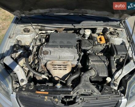 Серый Мицубиси Галант, объемом двигателя 2.38 л и пробегом 274 тыс. км за 5000 $, фото 17 на Automoto.ua