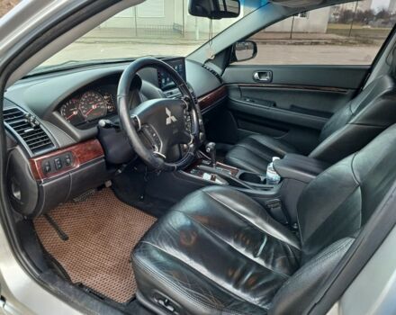 Сірий Міцубісі Галант, об'ємом двигуна 2.4 л та пробігом 297 тис. км за 6000 $, фото 8 на Automoto.ua