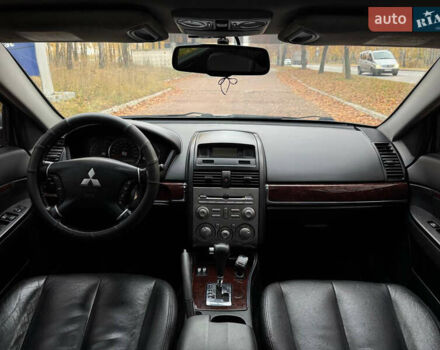 Серый Мицубиси Галант, объемом двигателя 2.38 л и пробегом 267 тыс. км за 3900 $, фото 11 на Automoto.ua