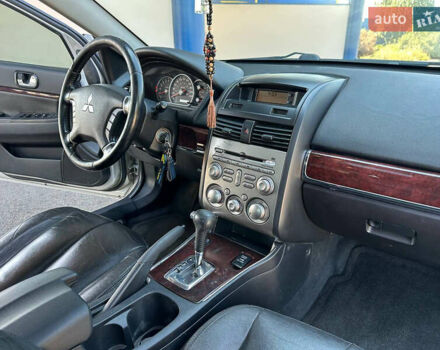 Серый Мицубиси Галант, объемом двигателя 2.38 л и пробегом 234 тыс. км за 5399 $, фото 22 на Automoto.ua