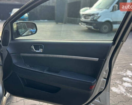 Серый Мицубиси Галант, объемом двигателя 2.4 л и пробегом 285 тыс. км за 6200 $, фото 18 на Automoto.ua