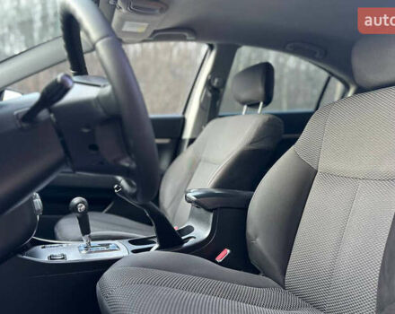 Серый Мицубиси Галант, объемом двигателя 2.4 л и пробегом 285 тыс. км за 6200 $, фото 7 на Automoto.ua