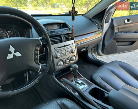 Серый Мицубиси Галант, объемом двигателя 2.38 л и пробегом 234 тыс. км за 5399 $, фото 10 на Automoto.ua