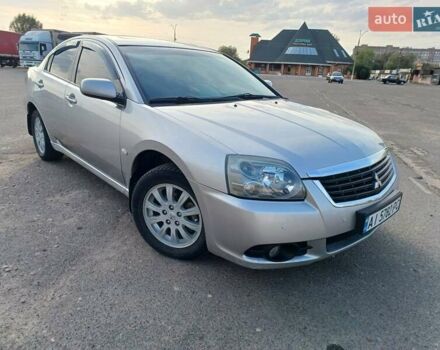 Серый Мицубиси Галант, объемом двигателя 2.4 л и пробегом 297 тыс. км за 6000 $, фото 1 на Automoto.ua