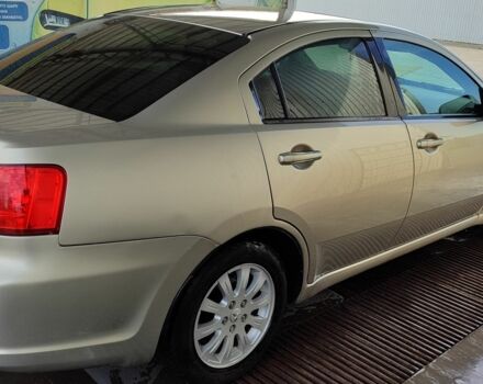 Серый Мицубиси Галант, объемом двигателя 2.4 л и пробегом 330 тыс. км за 6400 $, фото 5 на Automoto.ua