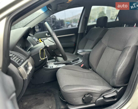 Мицубиси Галант 2009 в Львове на Automoto.ua Серый Мицубиси Галант, объемом двигателя 2.38 л и пробегом 186 тыс. км за 4490 $, фото 5 на Automoto.ua