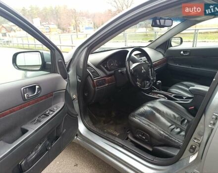 Сірий Міцубісі Галант, об'ємом двигуна 2.4 л та пробігом 226 тис. км за 5150 $, фото 14 на Automoto.ua