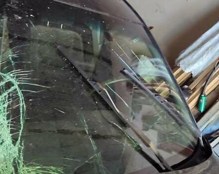 Серый Мицубиси Галант, объемом двигателя 2.5 л и пробегом 350 тыс. км за 1200 $, фото 1 на Automoto.ua