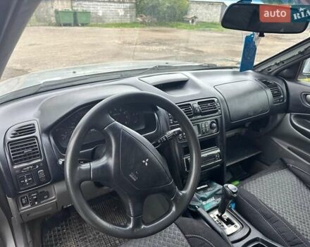 Серый Мицубиси Галант, объемом двигателя 2 л и пробегом 500 тыс. км за 1800 $, фото 5 на Automoto.ua