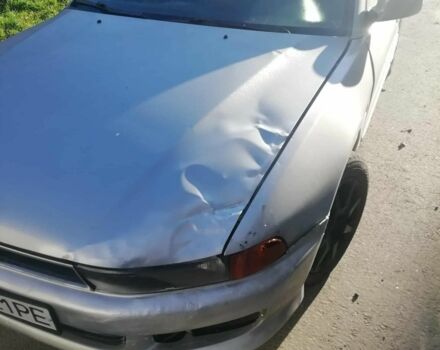 Серый Мицубиси Галант, объемом двигателя 2 л и пробегом 500 тыс. км за 1800 $, фото 2 на Automoto.ua