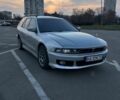 Сірий Міцубісі Галант, об'ємом двигуна 2 л та пробігом 385 тис. км за 2031 $, фото 1 на Automoto.ua