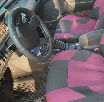 Серый Мицубиси Галант, объемом двигателя 2 л и пробегом 356 тыс. км за 2000 $, фото 7 на Automoto.ua