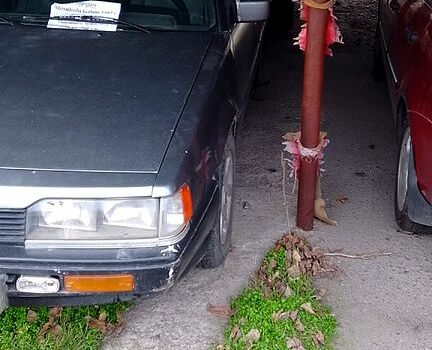 Серый Мицубиси Галант, объемом двигателя 1.8 л и пробегом 300 тыс. км за 950 $, фото 1 на Automoto.ua