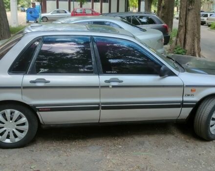 Серый Мицубиси Галант, объемом двигателя 2 л и пробегом 320 тыс. км за 1500 $, фото 1 на Automoto.ua