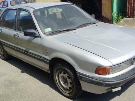 Міцубісі Галант 1988 у Житомирі на Automoto.ua Сірий Міцубісі Галант, об'ємом двигуна 1.8 л та пробігом 275 тис. км за 999 $, фото 1 на Automoto.ua