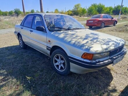 Сірий Міцубісі Галант, об'ємом двигуна 2 л та пробігом 40 тис. км за 663 $, фото 1 на Automoto.ua