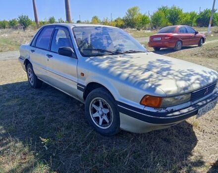 Серый Мицубиси Галант, объемом двигателя 2 л и пробегом 40 тыс. км за 663 $, фото 1 на Automoto.ua