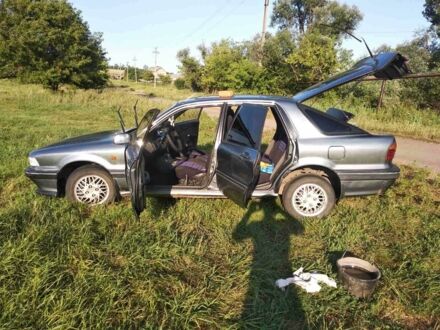Мицубиси Галант 1989 в Каменское - Днепродзержинск на Automoto.ua Серый Мицубиси Галант, объемом двигателя 1.8 л и пробегом 3 тыс. км за 1018 $, фото 1 на Automoto.ua