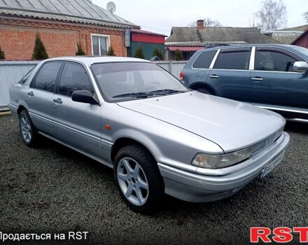 Серый Мицубиси Галант, объемом двигателя 2 л и пробегом 300 тыс. км за 2100 $, фото 1 на Automoto.ua