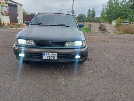 Серый Мицубиси Галант, объемом двигателя 2 л и пробегом 340 тыс. км за 2000 $, фото 1 на Automoto.ua