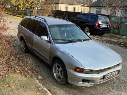 Серый Мицубиси Галант, объемом двигателя 2 л и пробегом 300 тыс. км за 600 $, фото 1 на Automoto.ua