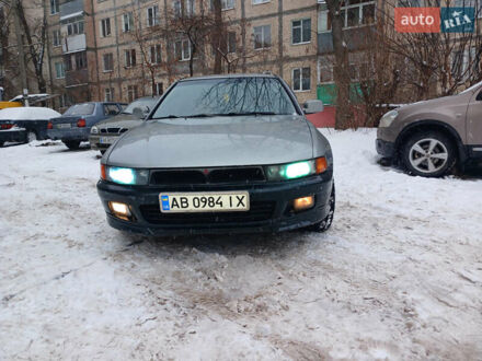Міцубісі Галант 1997 у Вінниці на Automoto.ua Сірий Міцубісі Галант, об'ємом двигуна 2.5 л та пробігом 265 тис. км за 2700 $, фото 1 на Automoto.ua