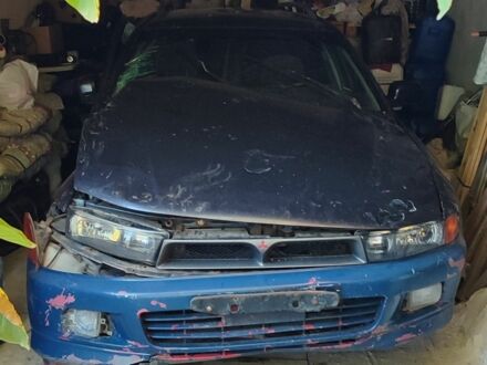 Мицубиси Галант 1999 в Белой Церкве на Automoto.ua Серый Мицубиси Галант, объемом двигателя 2.5 л и пробегом 350 тыс. км за 1000 $, фото 1 на Automoto.ua