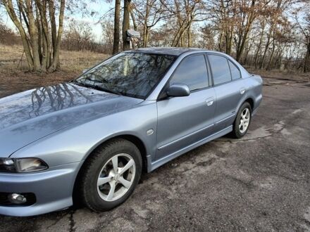 Серый Мицубиси Галант, объемом двигателя 2 л и пробегом 240 тыс. км за 4399 $, фото 1 на Automoto.ua