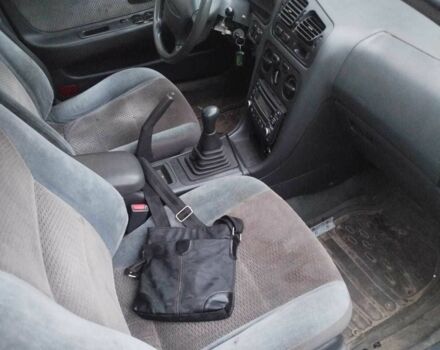 Синий Мицубиси Галант, объемом двигателя 1.8 л и пробегом 300 тыс. км за 1900 $, фото 2 на Automoto.ua