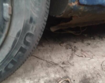 Синий Мицубиси Галант, объемом двигателя 1.8 л и пробегом 300 тыс. км за 1900 $, фото 5 на Automoto.ua