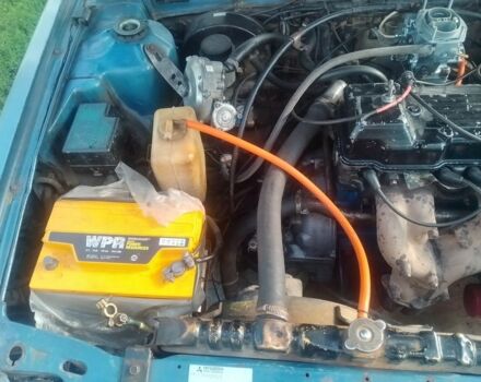 Синий Мицубиси Галант, объемом двигателя 1.8 л и пробегом 550 тыс. км за 600 $, фото 2 на Automoto.ua