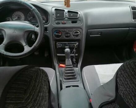 Синий Мицубиси Галант, объемом двигателя 1.8 л и пробегом 236 тыс. км за 2500 $, фото 5 на Automoto.ua