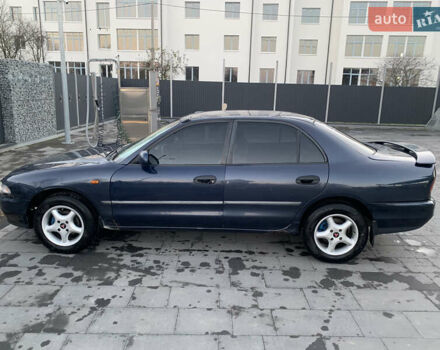 Синий Мицубиси Галант, объемом двигателя 2 л и пробегом 422 тыс. км за 1950 $, фото 2 на Automoto.ua