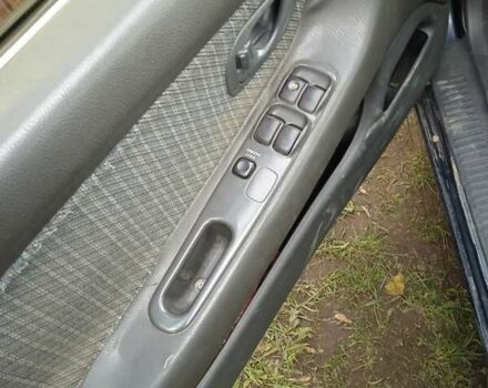 Синий Мицубиси Галант, объемом двигателя 2 л и пробегом 111 тыс. км за 700 $, фото 4 на Automoto.ua