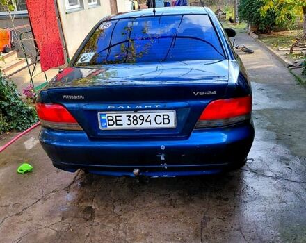 Синий Мицубиси Галант, объемом двигателя 2.5 л и пробегом 350 тыс. км за 2500 $, фото 1 на Automoto.ua
