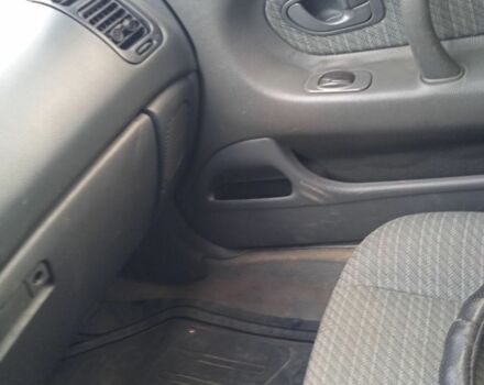 Мицубиси Галант 1997 в Вижнице на Automoto.ua Синий Мицубиси Галант, объемом двигателя 2 л и пробегом 250 тыс. км за 900 $, фото 4 на Automoto.ua