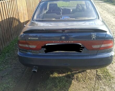 Мицубиси Галант 1997 в Вижнице на Automoto.ua Синий Мицубиси Галант, объемом двигателя 2 л и пробегом 250 тыс. км за 900 $, фото 1 на Automoto.ua