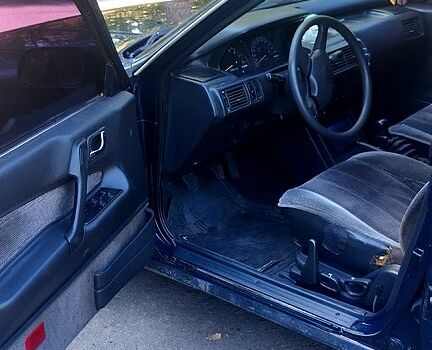 Синий Мицубиси Галант, объемом двигателя 2 л и пробегом 250 тыс. км за 650 $, фото 5 на Automoto.ua