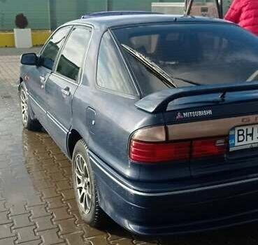 Синий Мицубиси Галант, объемом двигателя 2 л и пробегом 300 тыс. км за 2000 $, фото 5 на Automoto.ua