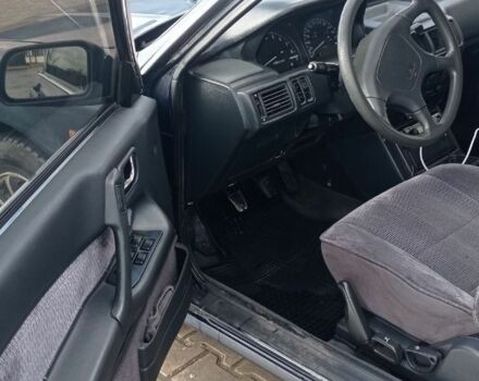 Синий Мицубиси Галант, объемом двигателя 2 л и пробегом 300 тыс. км за 2000 $, фото 4 на Automoto.ua