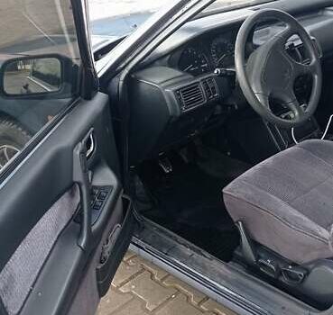 Синий Мицубиси Галант, объемом двигателя 2 л и пробегом 300 тыс. км за 2000 $, фото 3 на Automoto.ua