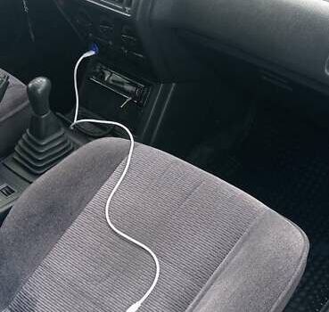 Синий Мицубиси Галант, объемом двигателя 2 л и пробегом 300 тыс. км за 2000 $, фото 4 на Automoto.ua