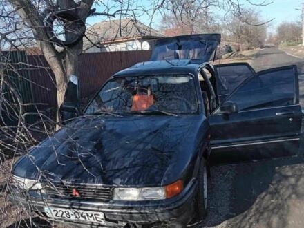 Міцубісі Галант 1991 у Знаменке на Automoto.ua Синій Міцубісі Галант, об'ємом двигуна 1.8 л та пробігом 277 тис. км за 1328 $, фото 1 на Automoto.ua
