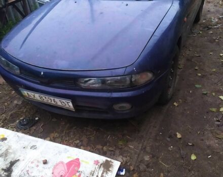 Синий Мицубиси Галант, объемом двигателя 1.8 л и пробегом 300 тыс. км за 1900 $, фото 1 на Automoto.ua