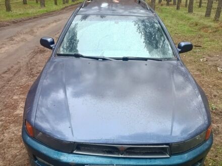 Синий Мицубиси Галант, объемом двигателя 2 л и пробегом 400 тыс. км за 1600 $, фото 1 на Automoto.ua