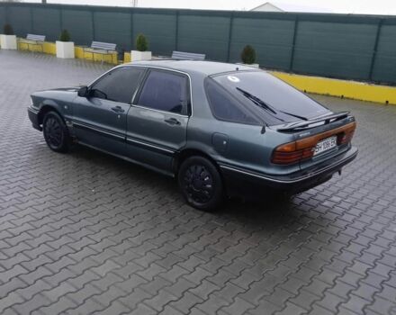 Зеленый Мицубиси Галант, объемом двигателя 1.8 л и пробегом 400 тыс. км за 1000 $, фото 1 на Automoto.ua