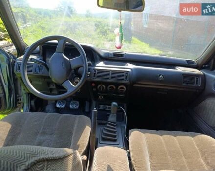Зелений Міцубісі Галант, об'ємом двигуна 1.8 л та пробігом 400 тис. км за 1000 $, фото 1 на Automoto.ua