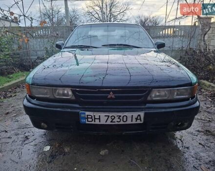 Зеленый Мицубиси Галант, объемом двигателя 1.8 л и пробегом 378 тыс. км за 950 $, фото 1 на Automoto.ua