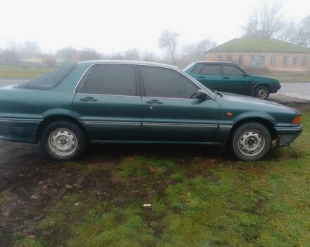 Зеленый Мицубиси Галант, объемом двигателя 0 л и пробегом 580 тыс. км за 942 $, фото 1 на Automoto.ua