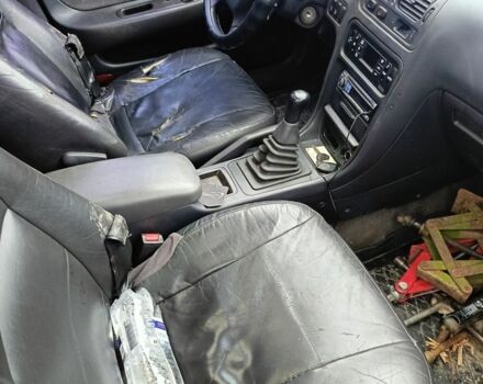 Зеленый Мицубиси Галант, объемом двигателя 2.5 л и пробегом 333 тыс. км за 1000 $, фото 4 на Automoto.ua